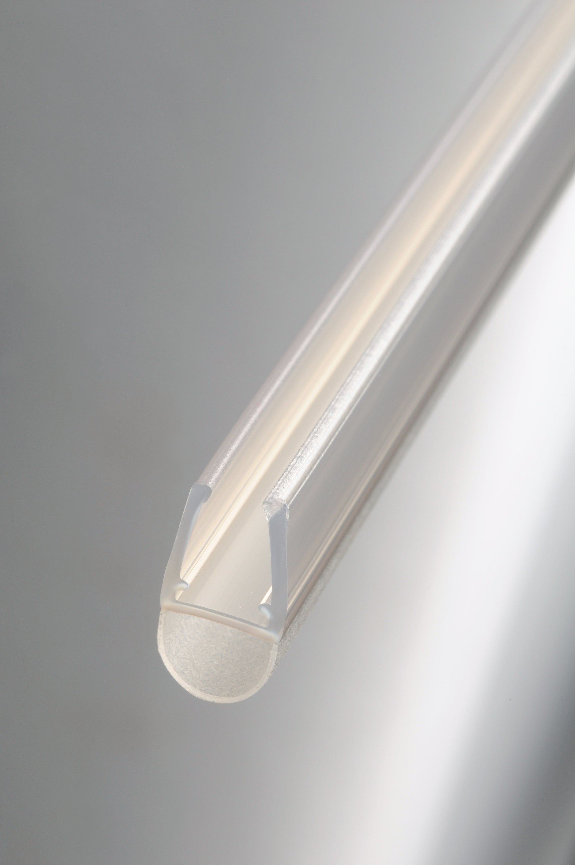 #2226 Streifdichtung passend  für 6+8 mm Glas, Länge 2m, transparent